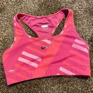 Nike Sports Bra - Pink